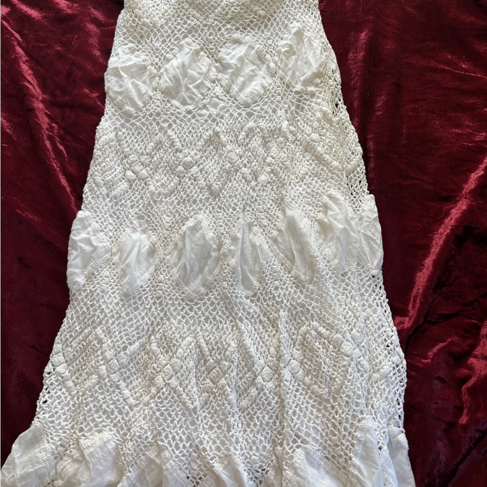 Elegant White Lace Skirt